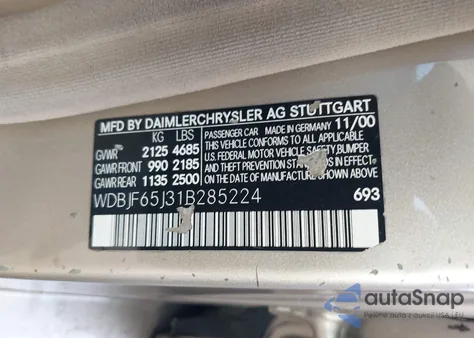 2001 Mercedes-Benz E 320 from USA, damaged, VIN WDBJF65J31B285224